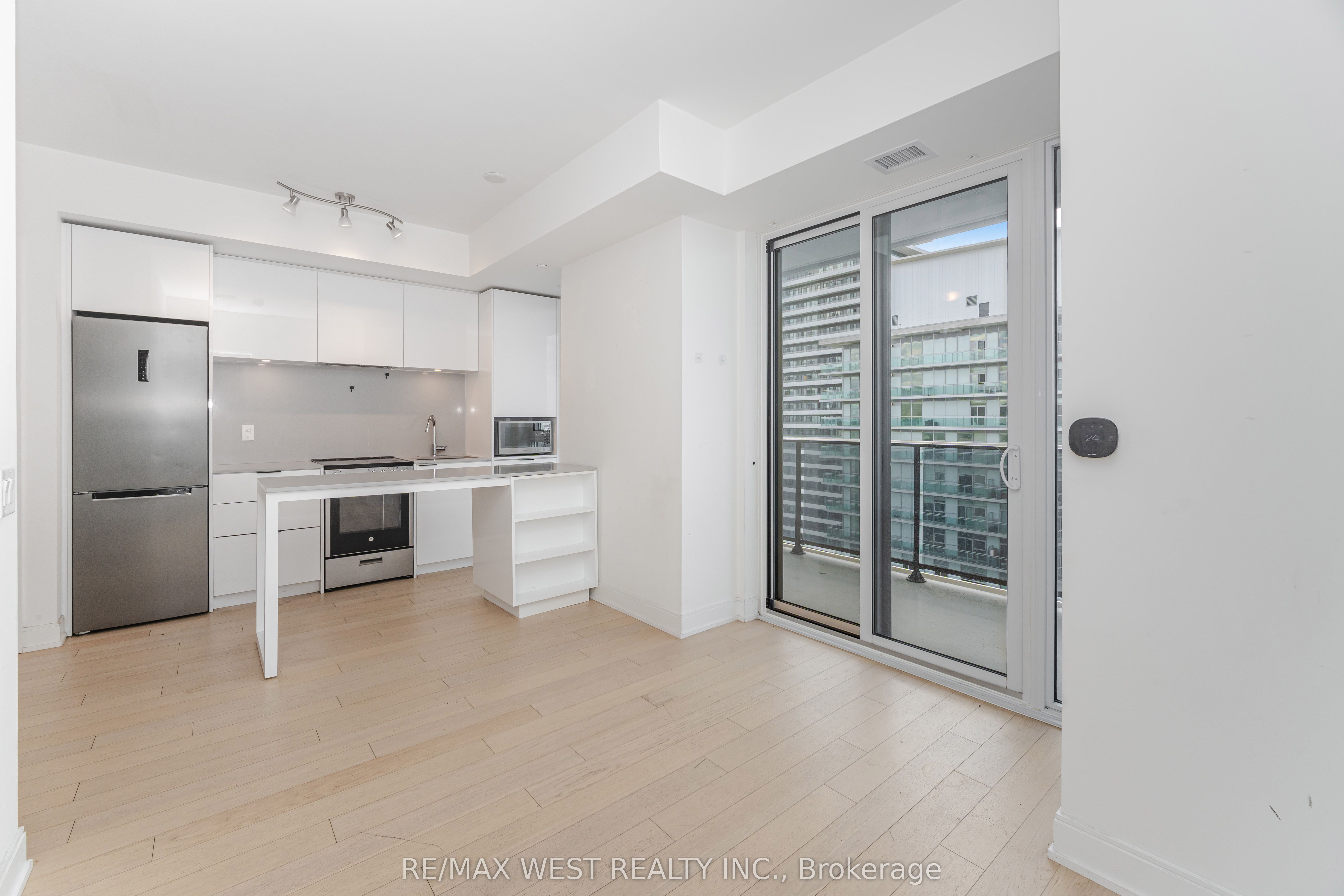 Additional image 5 of 4007-70 Annie Craig Drive, Toronto, ON, M8V 0G2