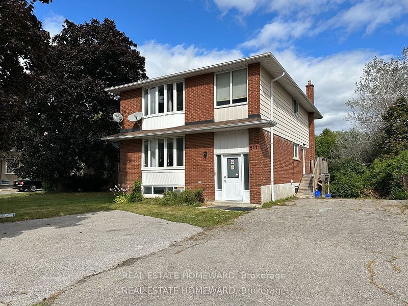 Upper-511 Harris Court, Whitby, ON, L1N 3C6