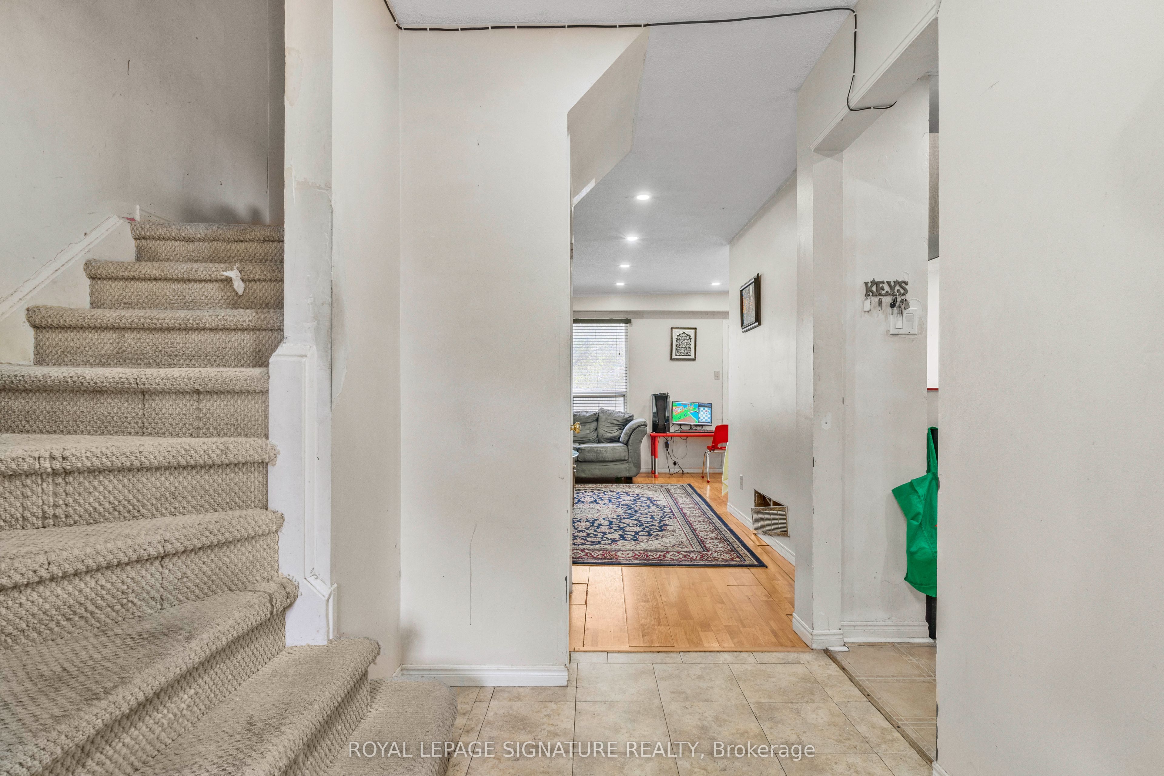 Additional image 6 of 1405 Anton Square, Pickering, ON, L1V 5T5