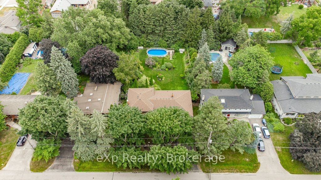 8 Malvern Crescent, Guelph, ON, N1L 1G8 photo 5