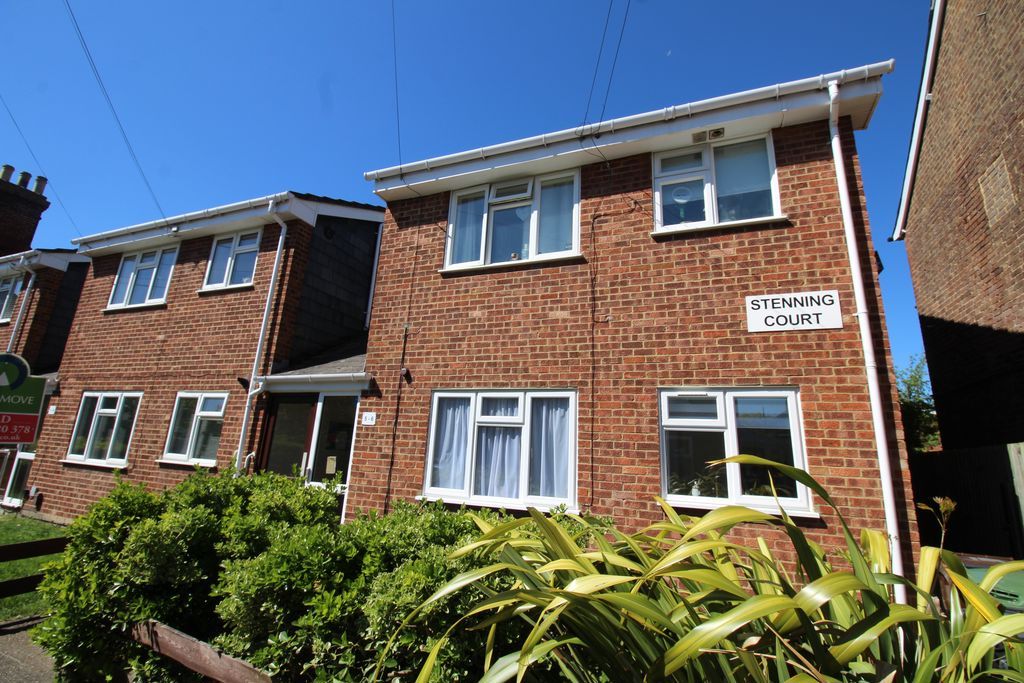 2 bed flat for saleUridge Crescent, Tonbridge TN10