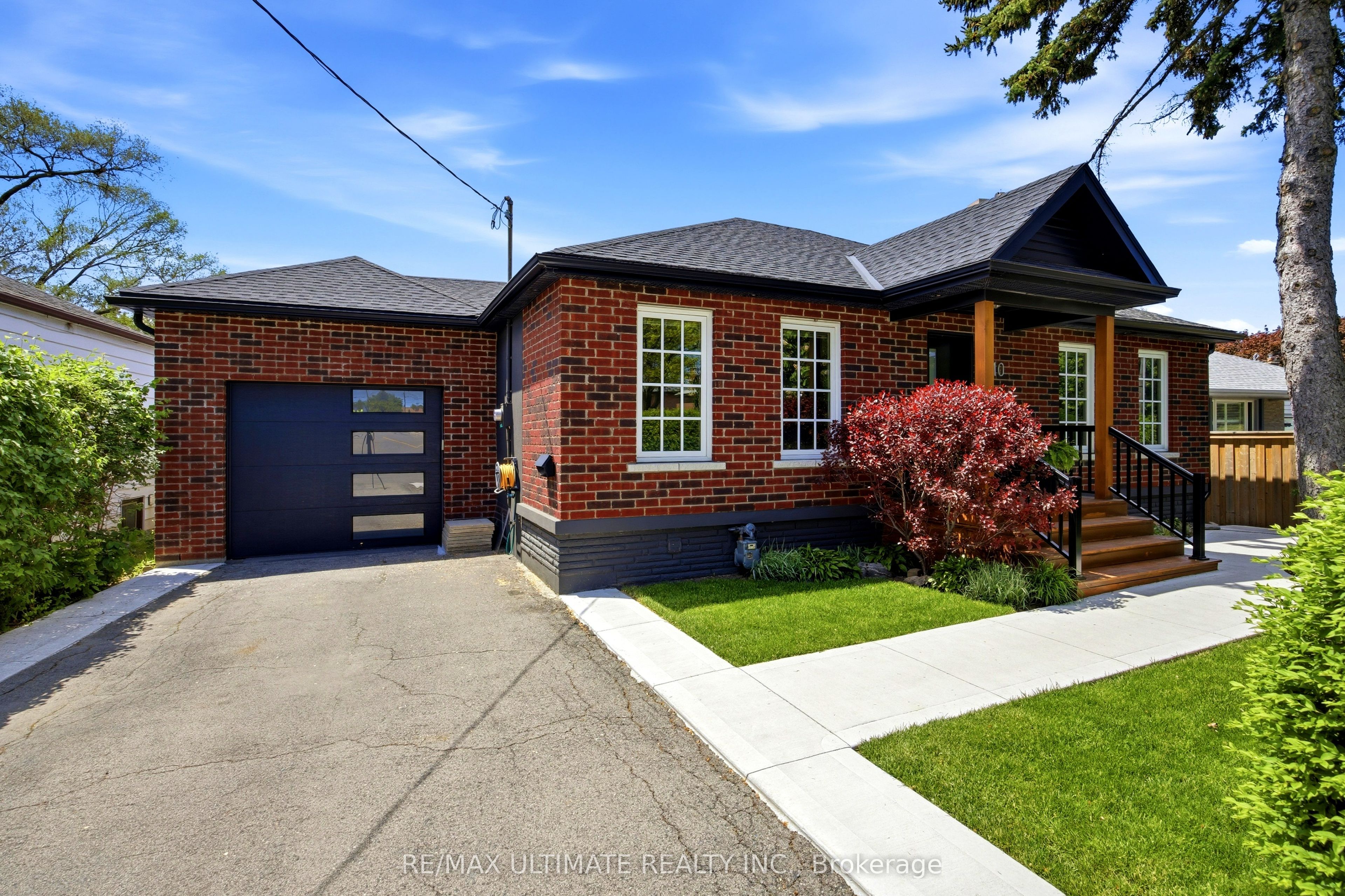 10 Dana Avenue, Toronto, ON, M3M 1K5