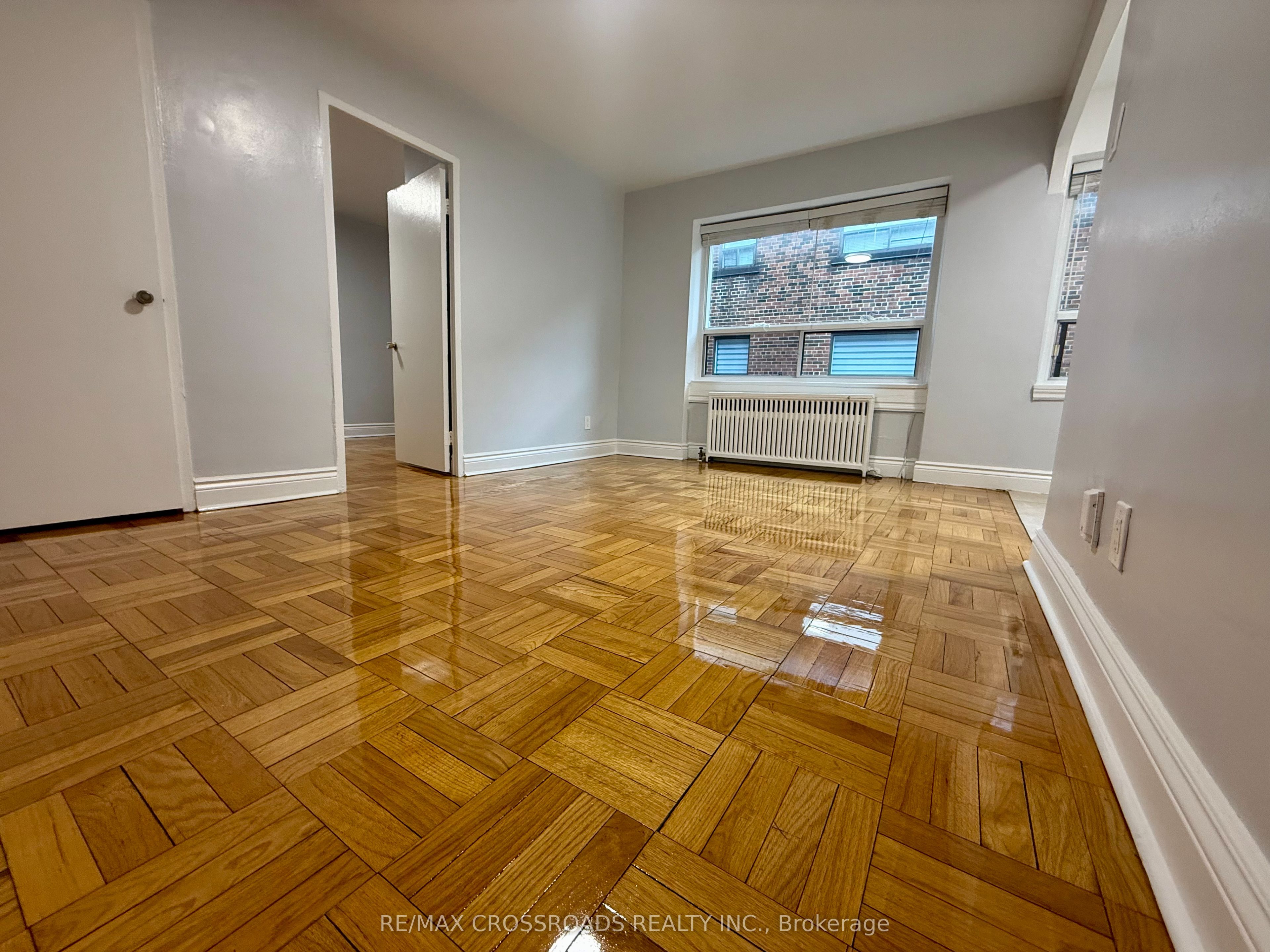 311-2770 Yonge Street, Toronto, ON, M4N 2J3