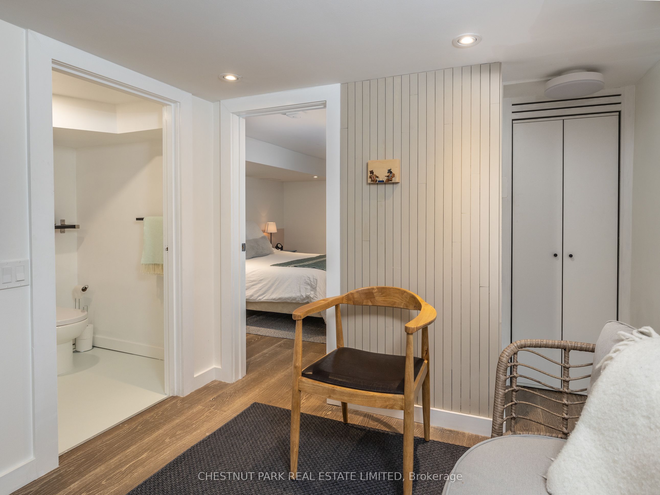 1654 Gerrard Street E, Toronto, ON, M4L 2A8 photo 5