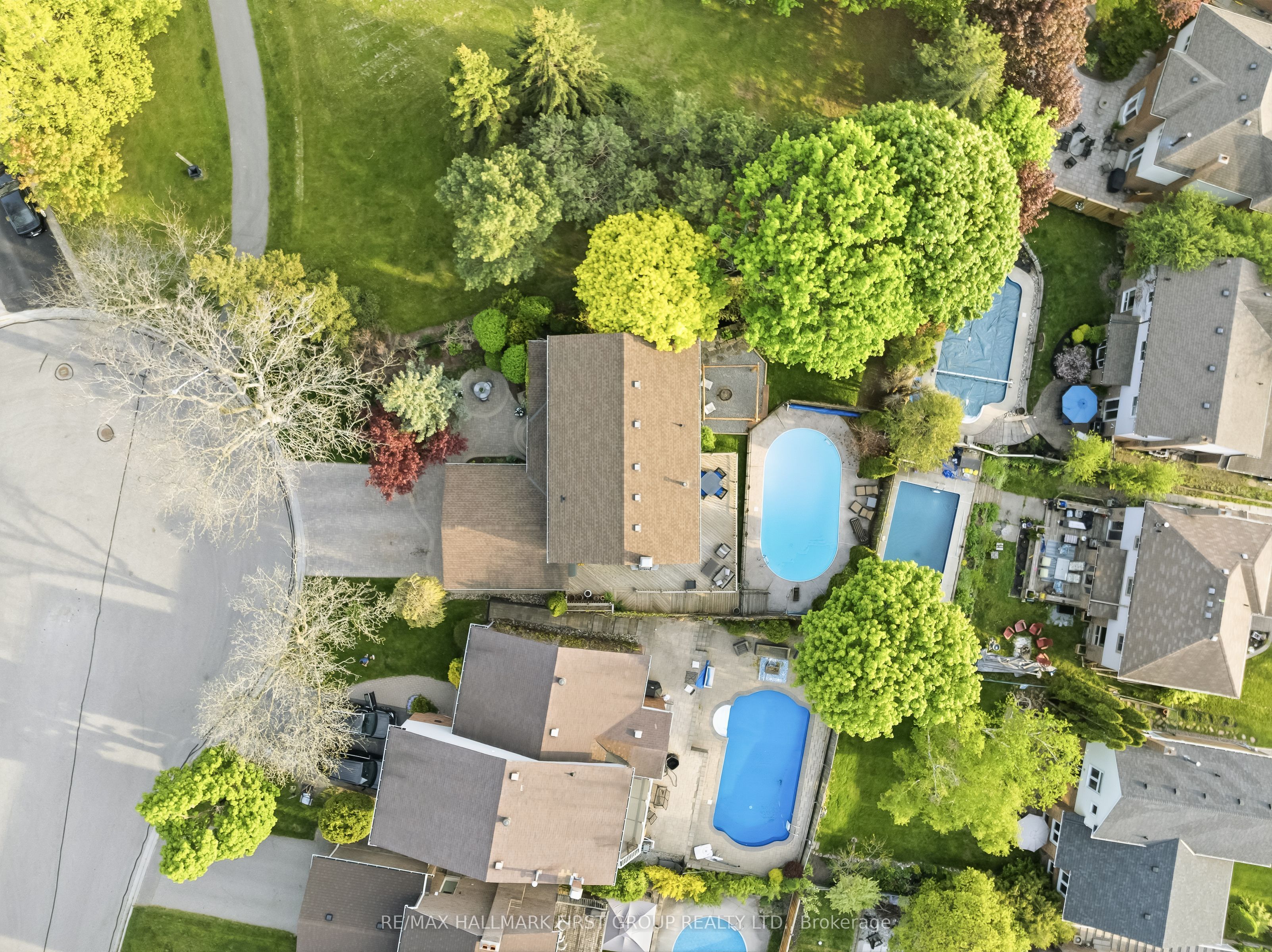 14 Ormandy Court, Whitby, ON, L1P 1E8 photo 4