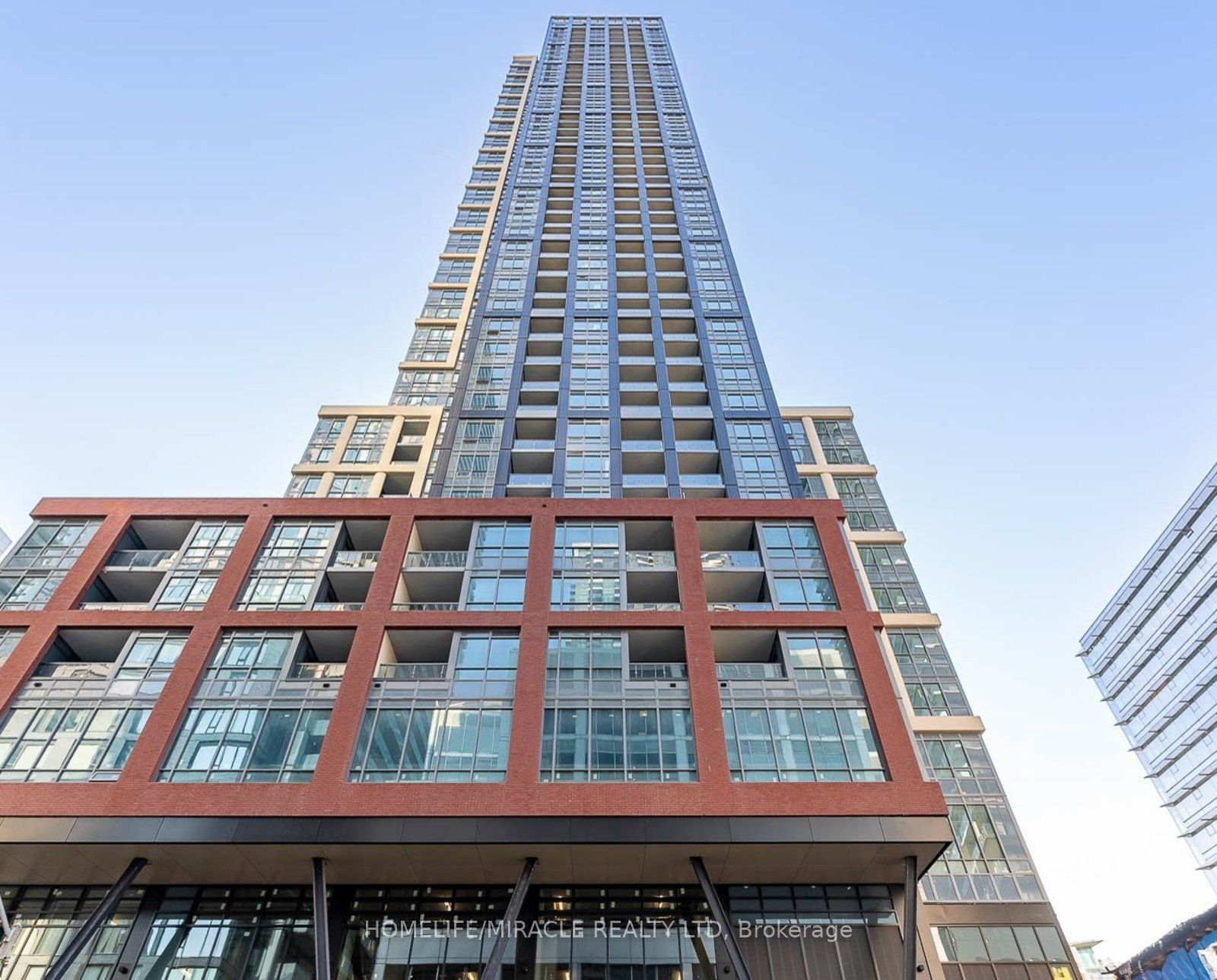 1322-108 Peter Street, Toronto, ON, M5V 2G7