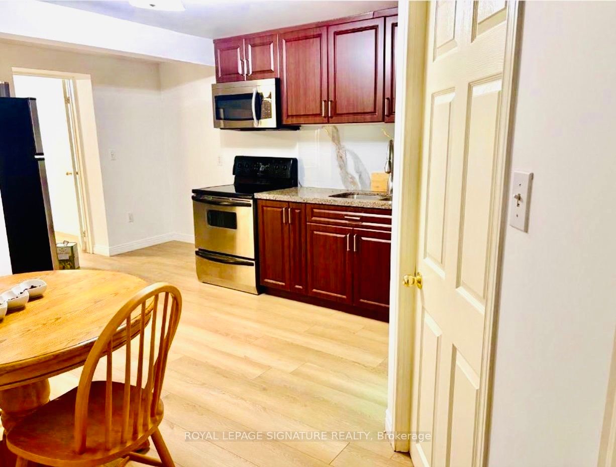 27 Dalbret Crescent, Toronto, ON, M1T 2X2 photo 2