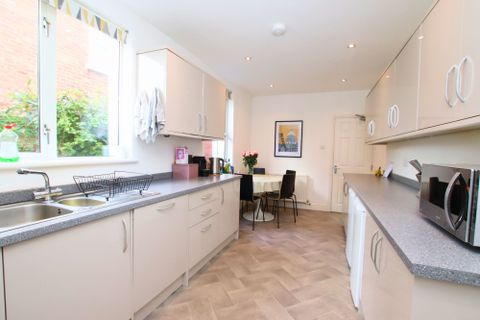 South Lawn Terrace, Exeter EX1, Room to rent