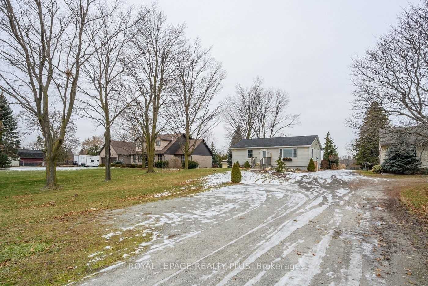 577 Dundas Street E, Hamilton, ON, L7A 0K8