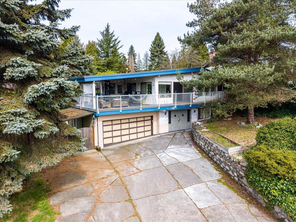 8071 Greenlake Place, Burnaby, BC, V5A 3N5