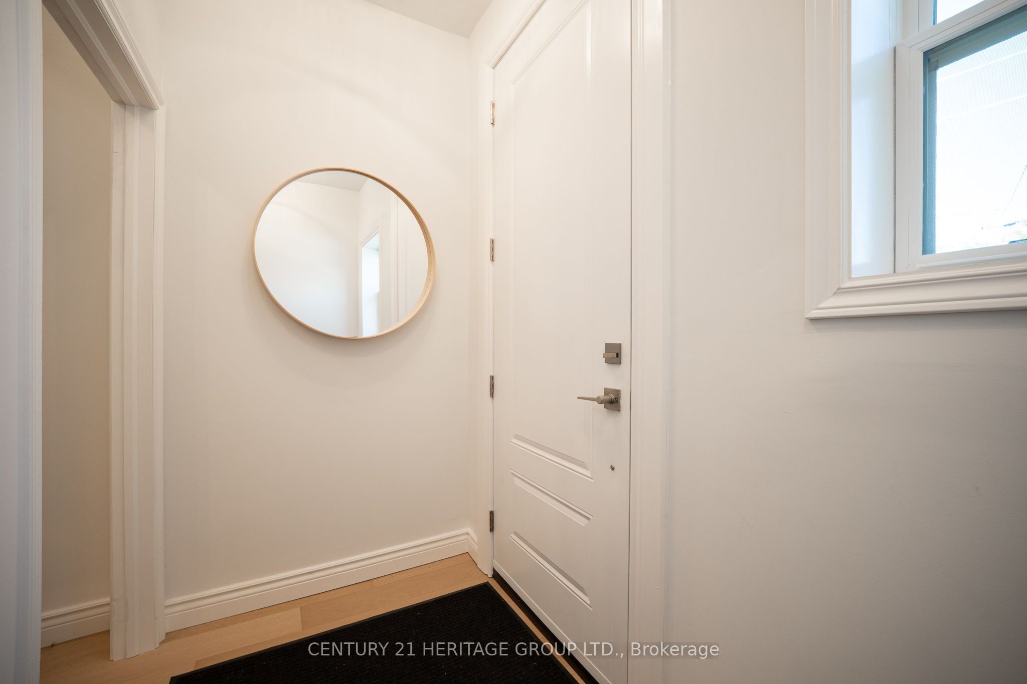 Additional image 4 of 295 Locke Street S, Hamilton, ON, L8P 4C3