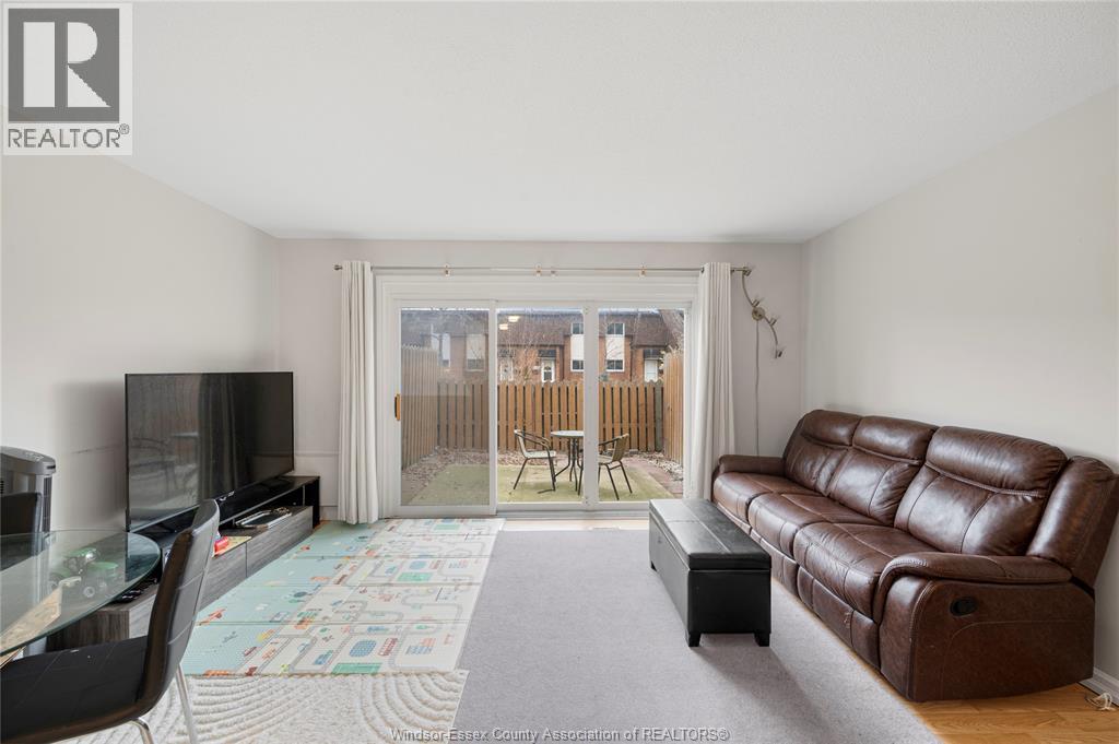 6384 Thornberry Crescent, Windsor, ON, N8T3A2 photo 4