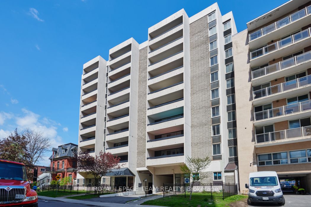 1004-141 Somerset Street W, Ottawa, ON, K2P 2H1