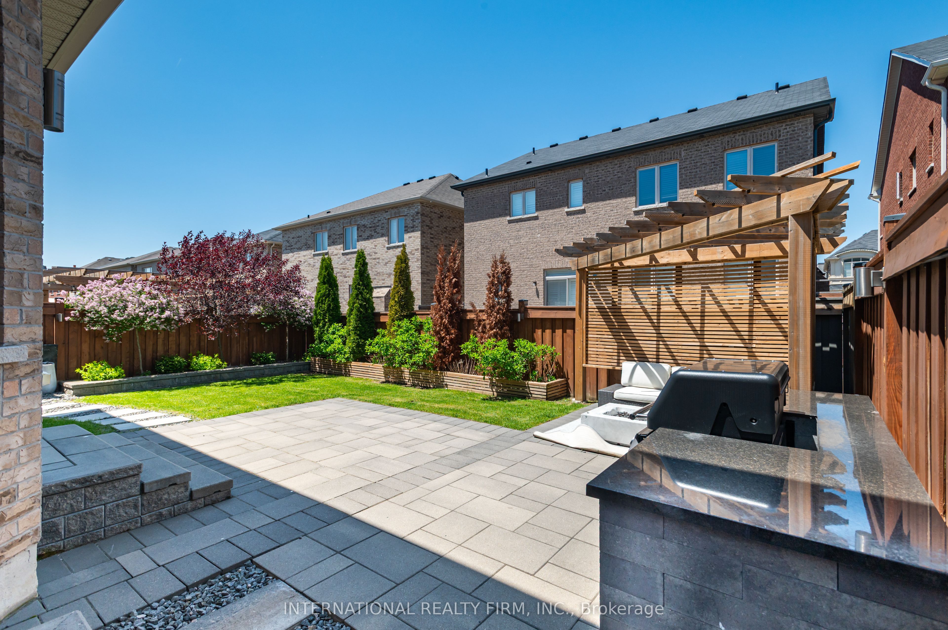 233 Etheridge Avenue, Milton, ON, L9E 1H6 photo 5