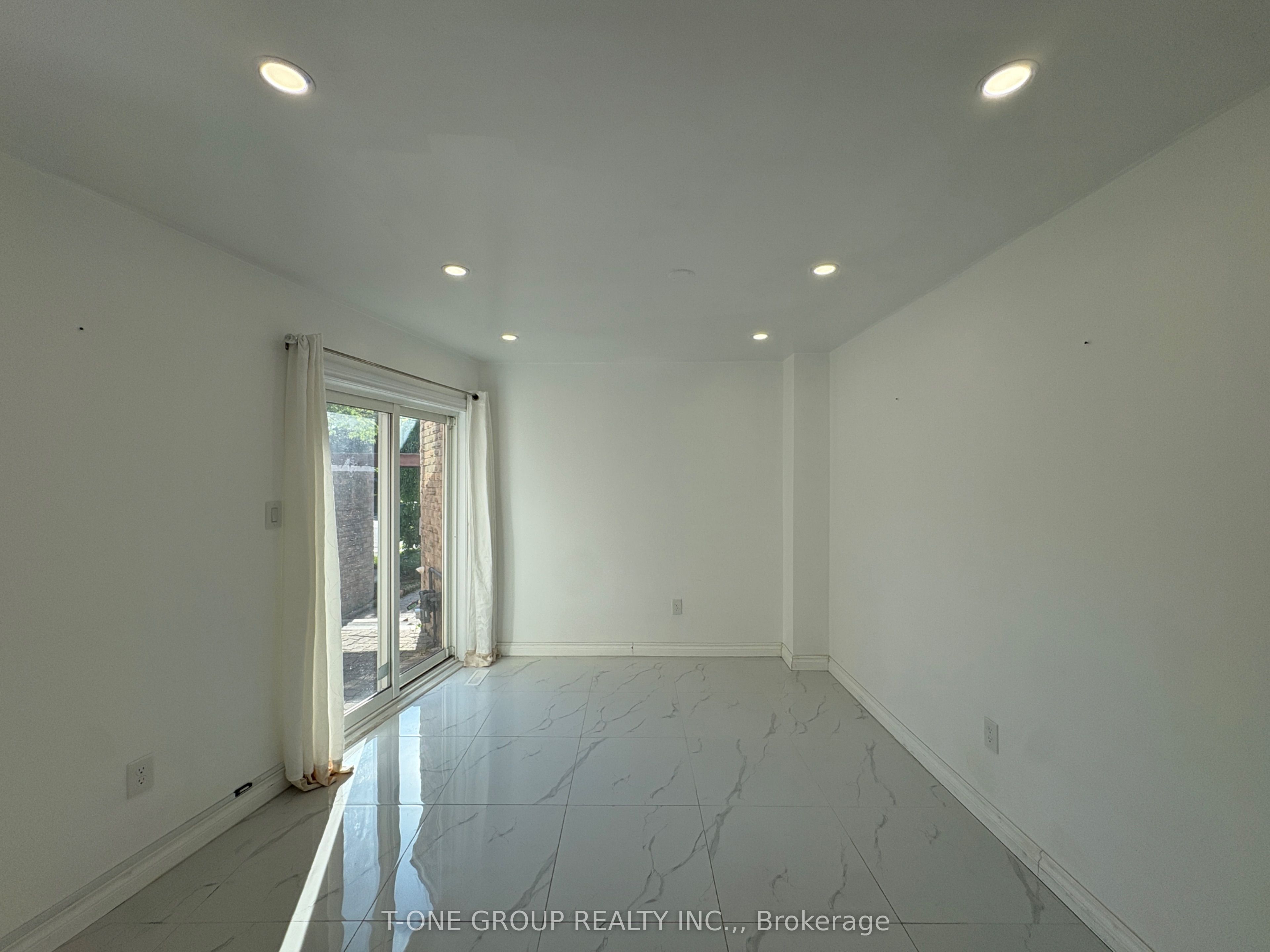 Additional image 6 of 49 Ambercroft Boulevard, Toronto, ON, M1W 2Z6