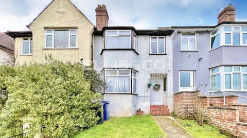 Rosewood Avenue, Greenford UB6