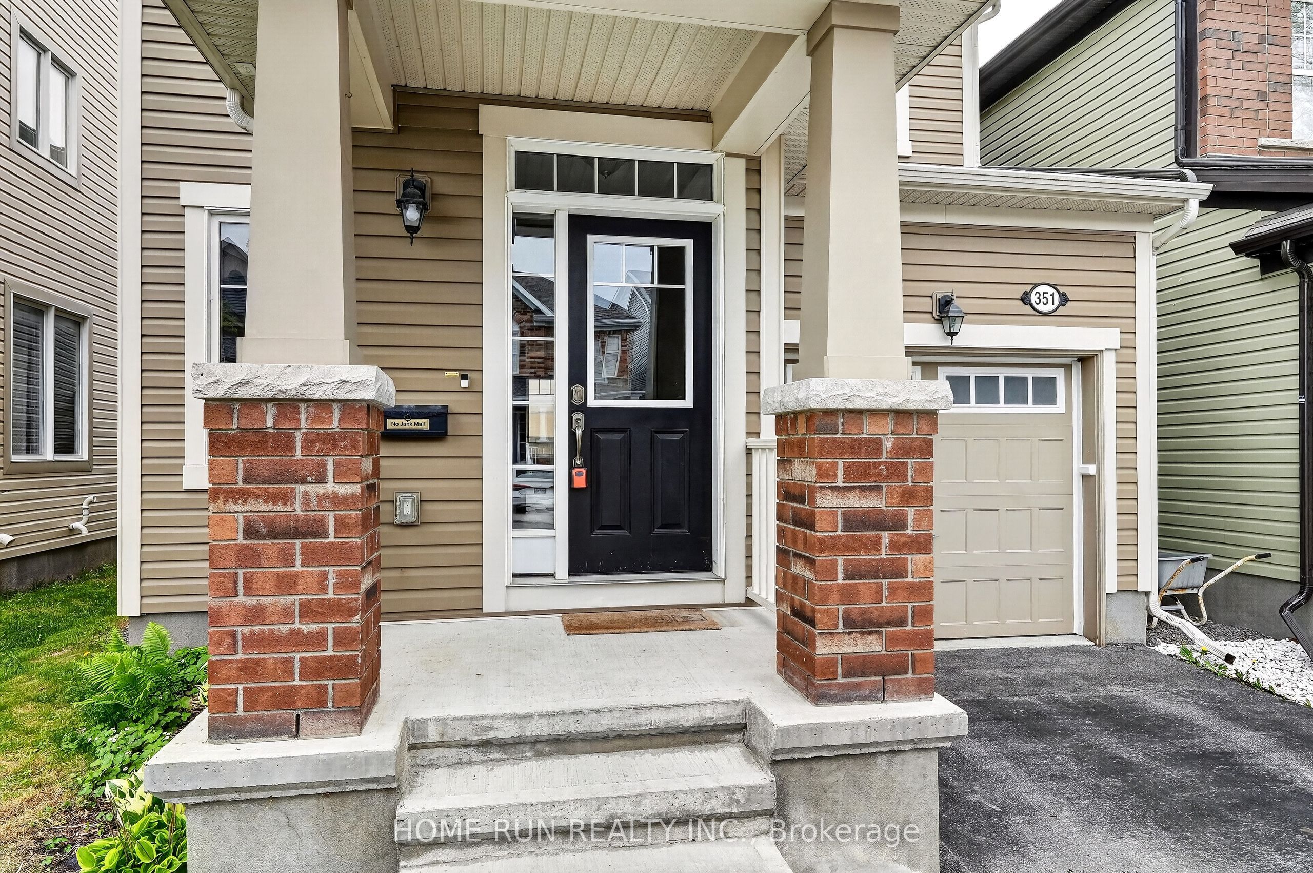 351 Gallantry Way, Ottawa, ON, K2S 0R1 photo 2