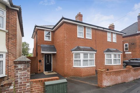 English Road, Shirley, Southampton, Hampshire SO15