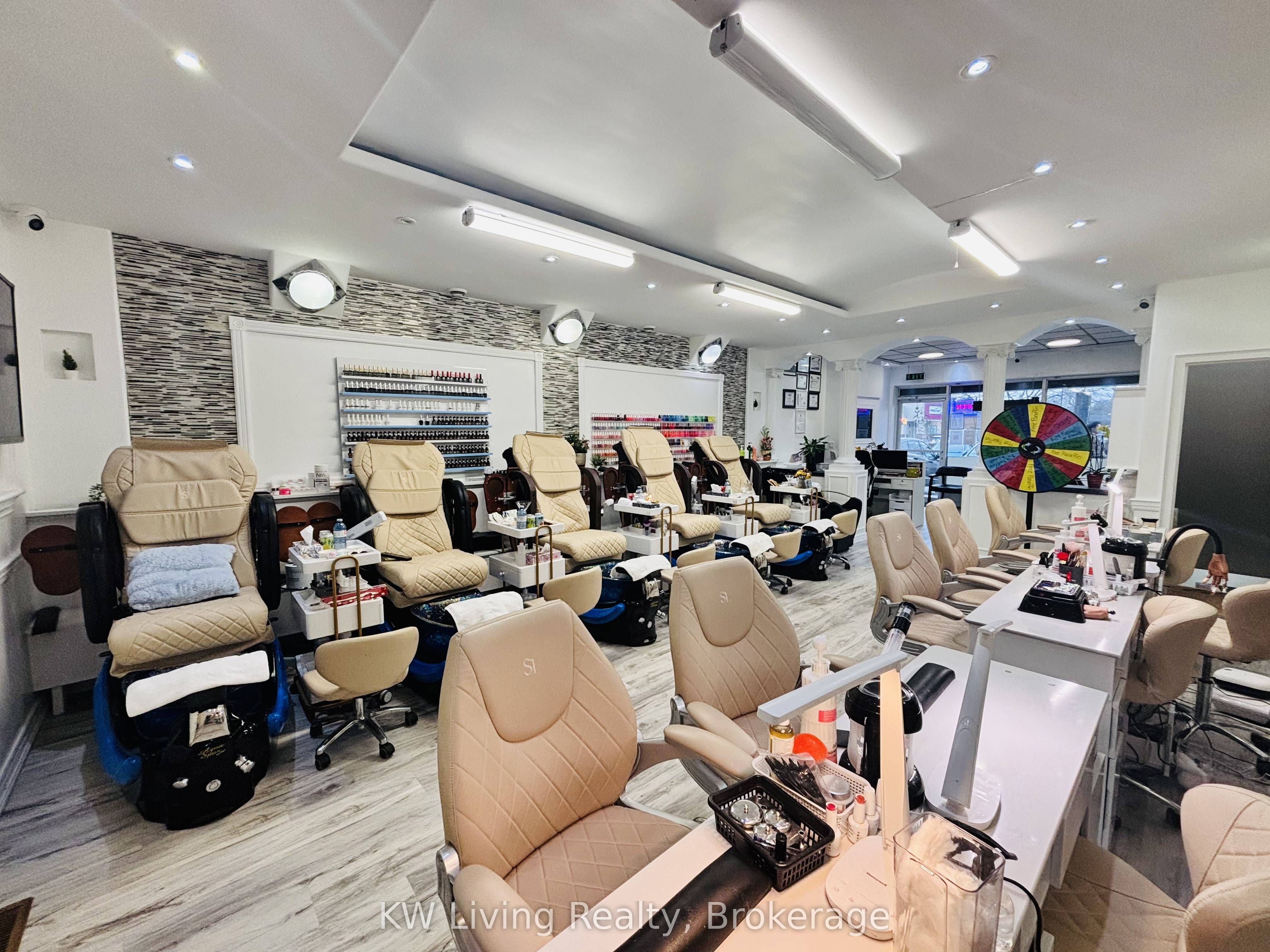 1844 Lakeshore Road W, Mississauga, ON, L5J 1J7