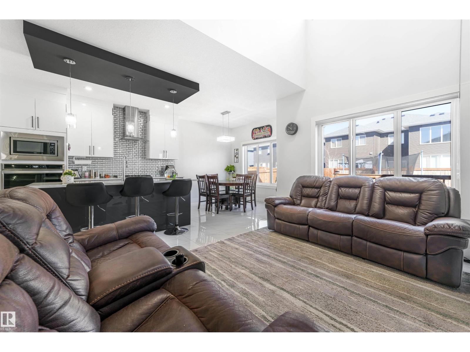 16212 32 Avenue SW, Edmonton, AB, T6W4P2