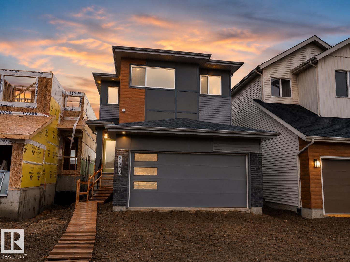 19430 22a Avenue NW, Edmonton, AB, T6M3J2