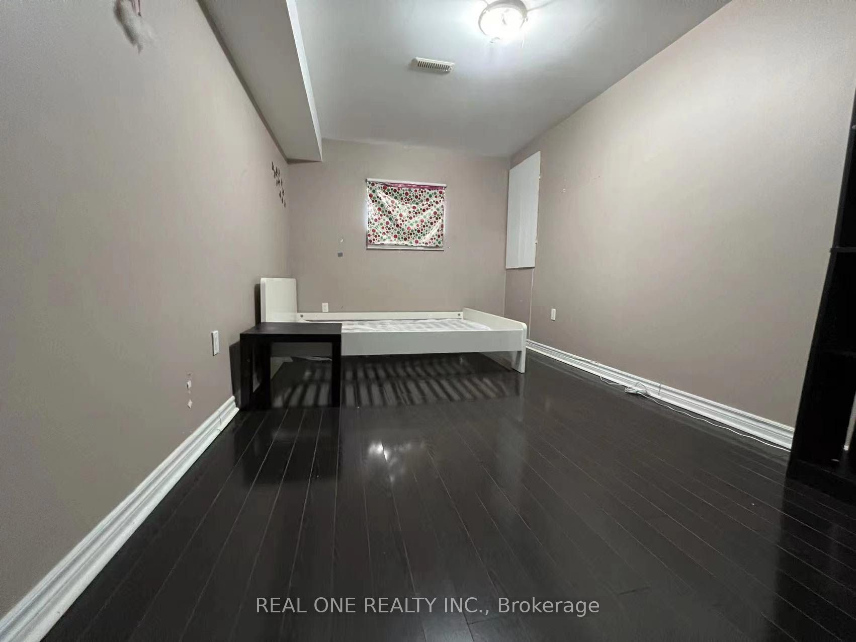Additional image 4 of 5292 Longhouse Crescent, Mississauga, ON, L5R 3S4