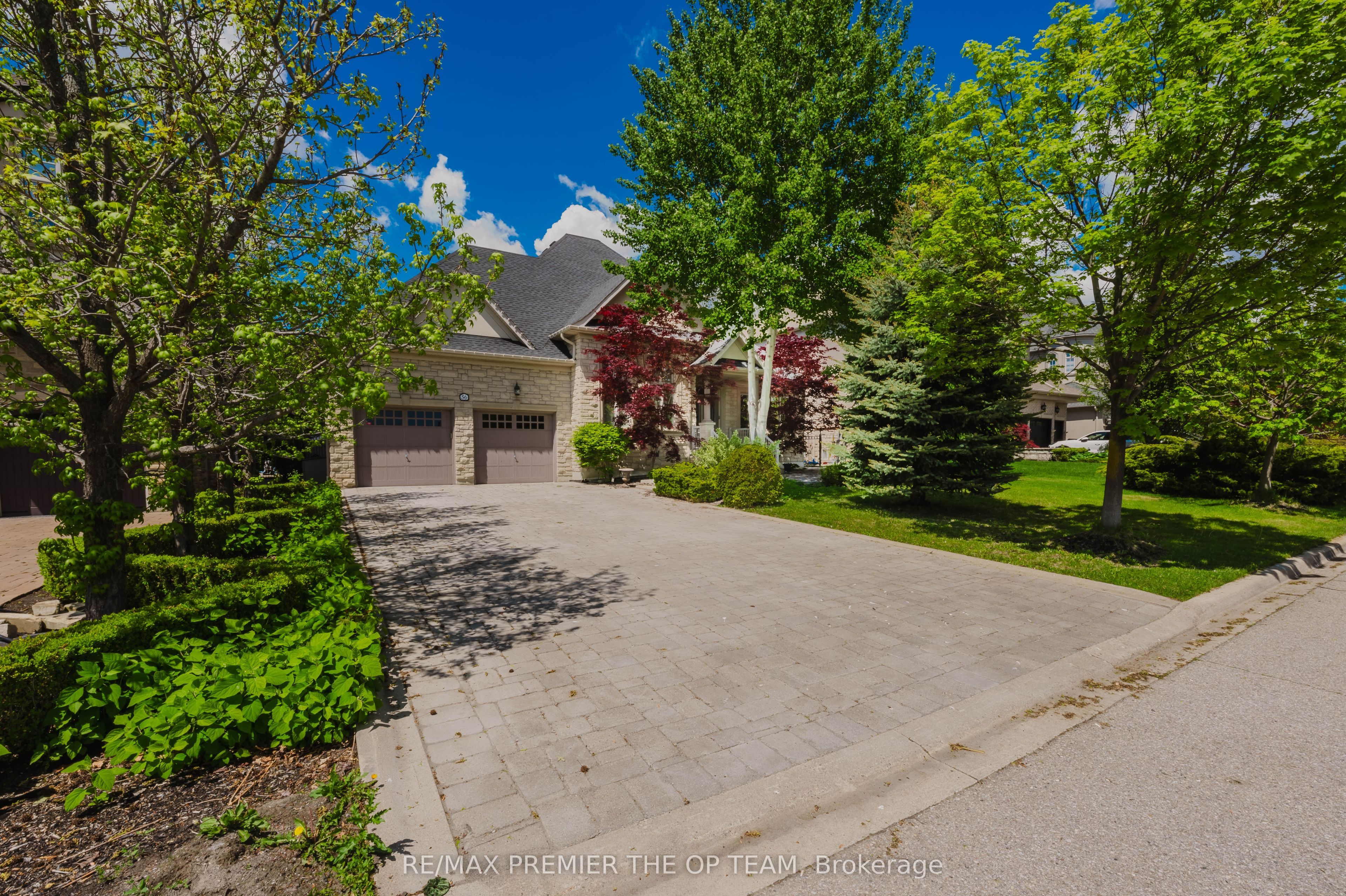 56 Park Ridge Drive, Vaughan, ON, L0J 1C0