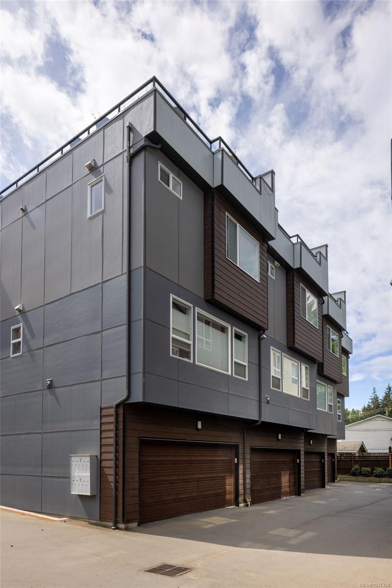 #105-694 Hoylake Avenue, Langford, BC, V9B 3P7 photo 2