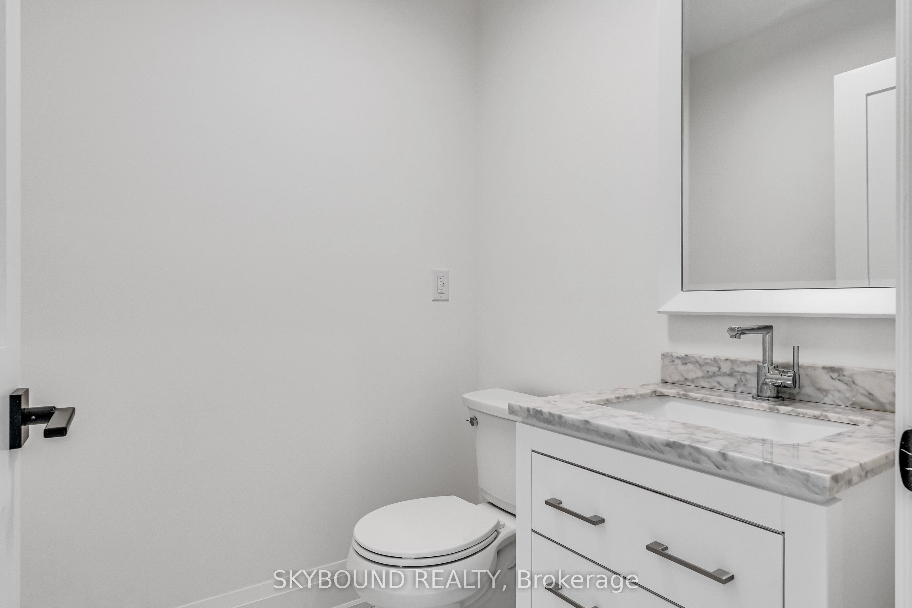 323 Mortimer Avenue, Toronto, ON, M4J 2C9 photo 4