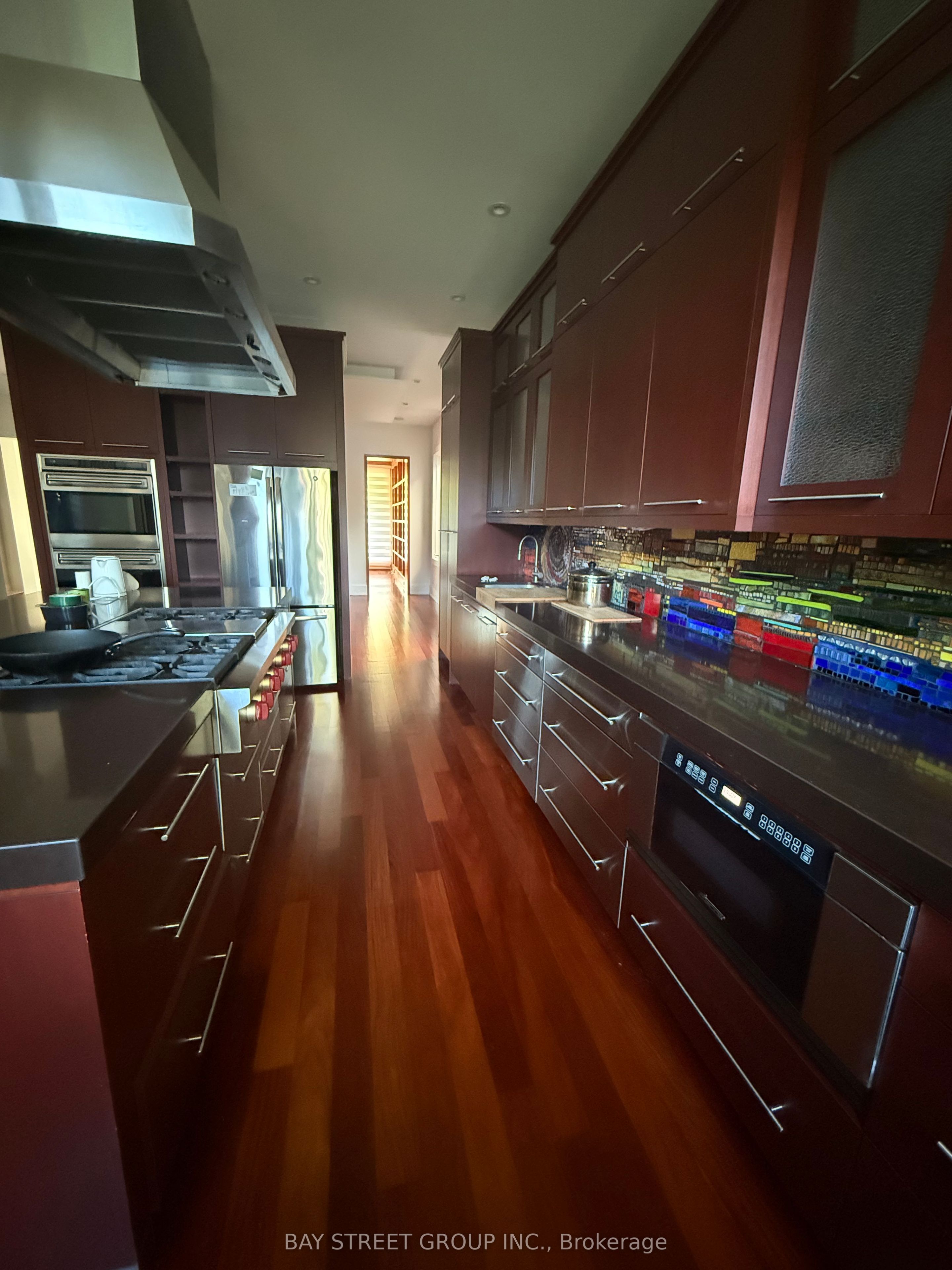 158 Munro Boulevard, Toronto, ON, M2P 1C8 photo 5