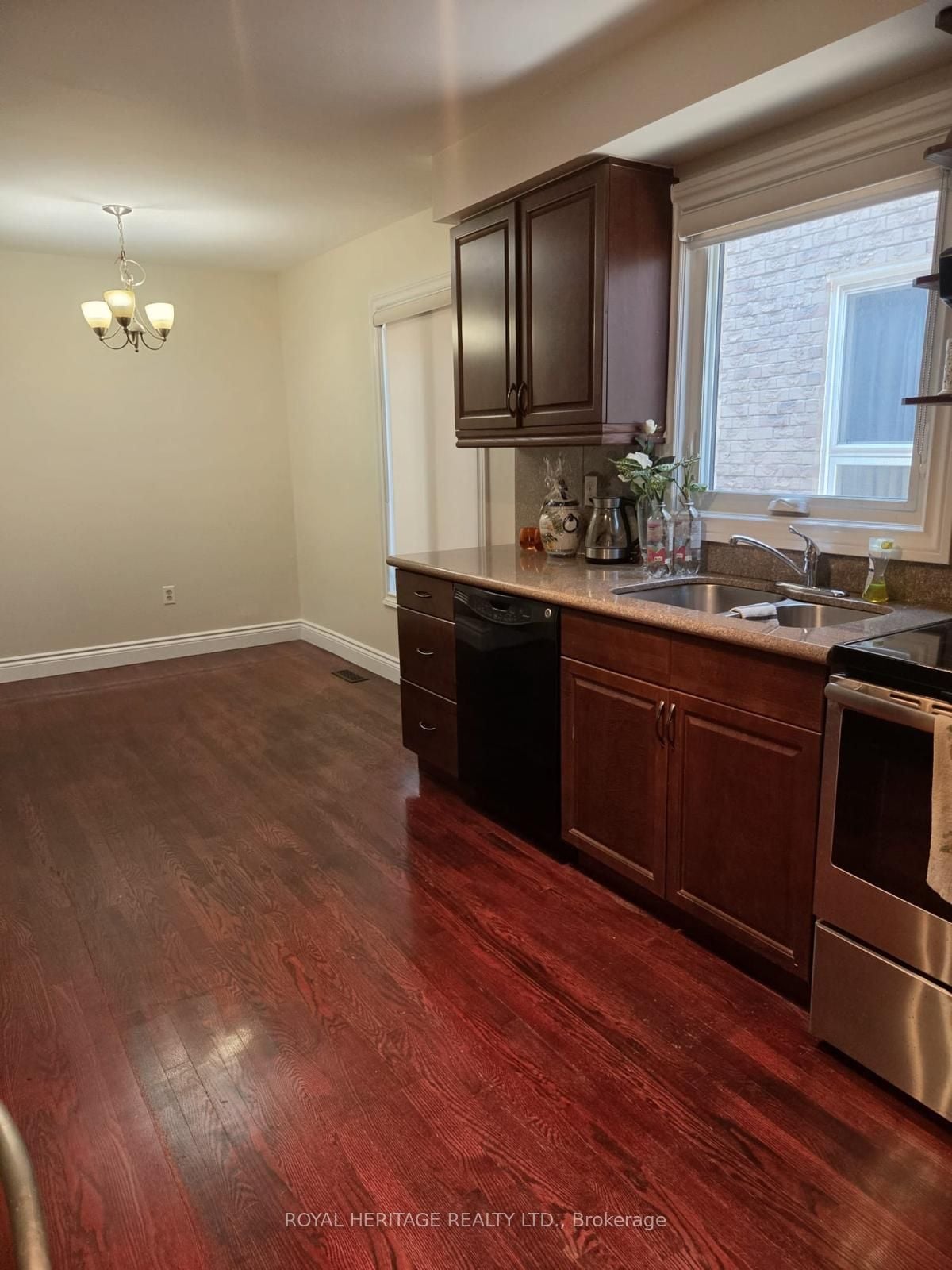 59 Hewitt Crescent, Ajax, ON, L1S 7A6 photo 4