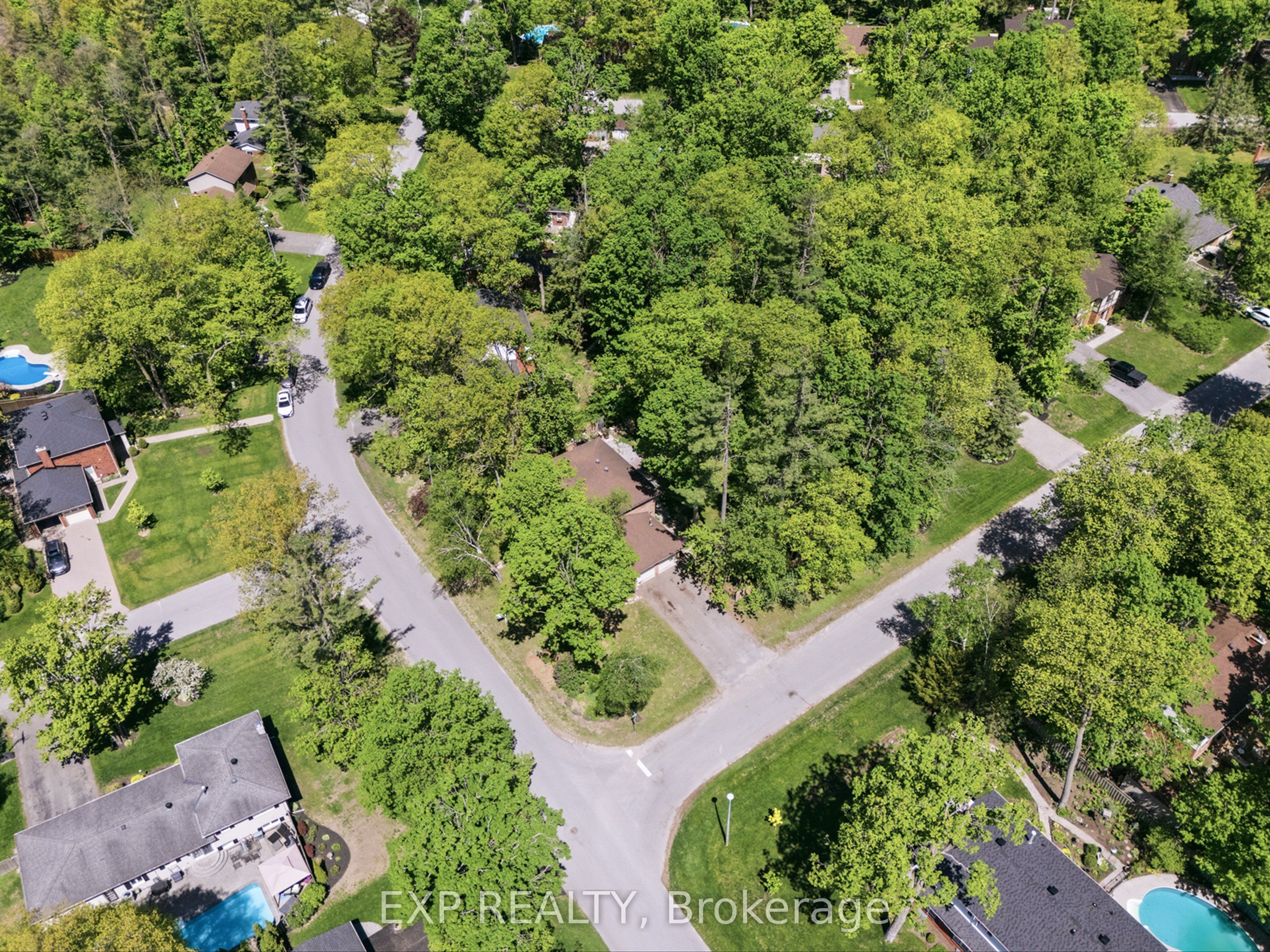 11 Spence Avenue, Springwater, ON, L9X 0P2 photo 3