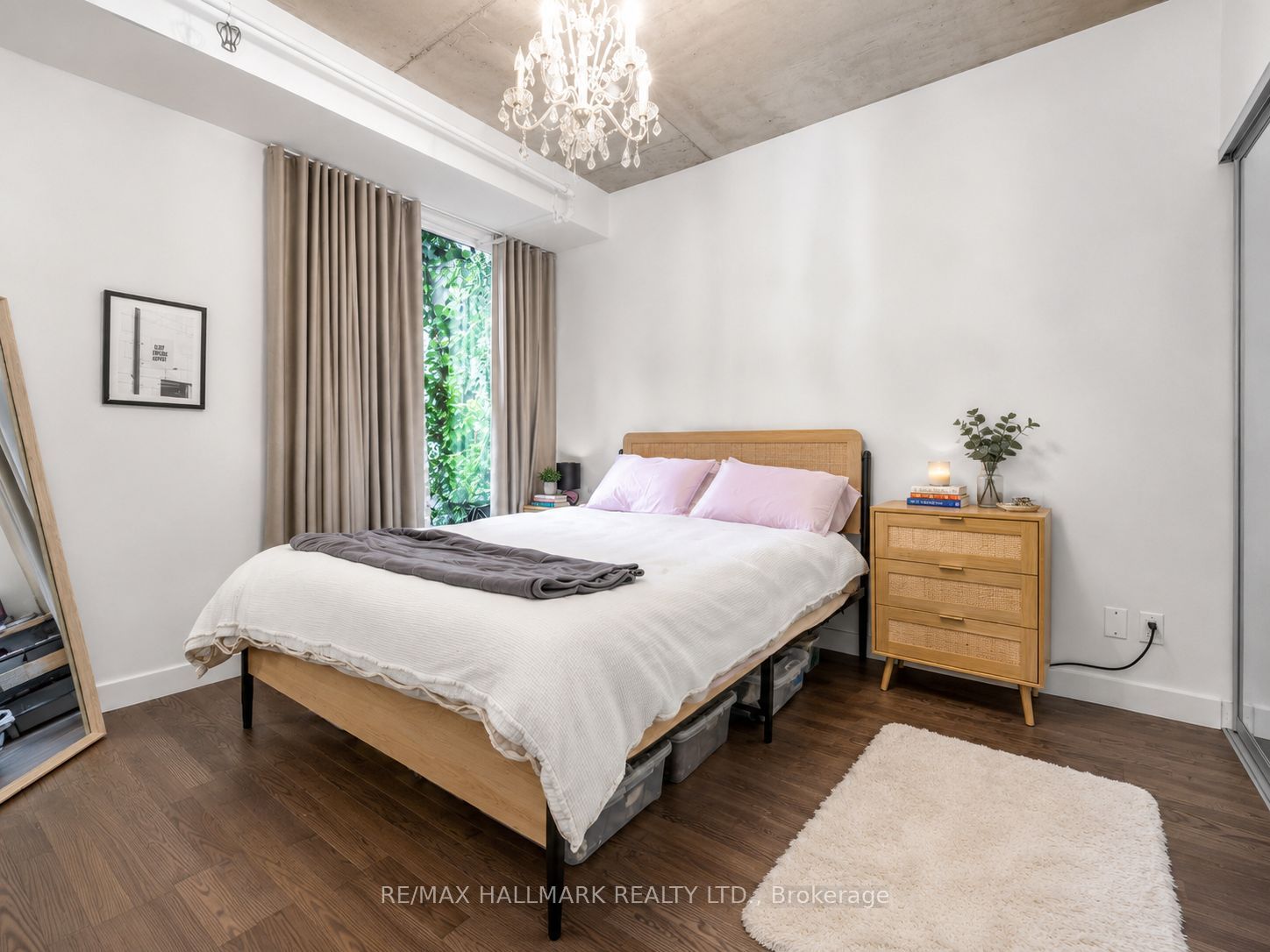 213-75 Portland Street, Toronto, ON, M5V 2M9 photo 3