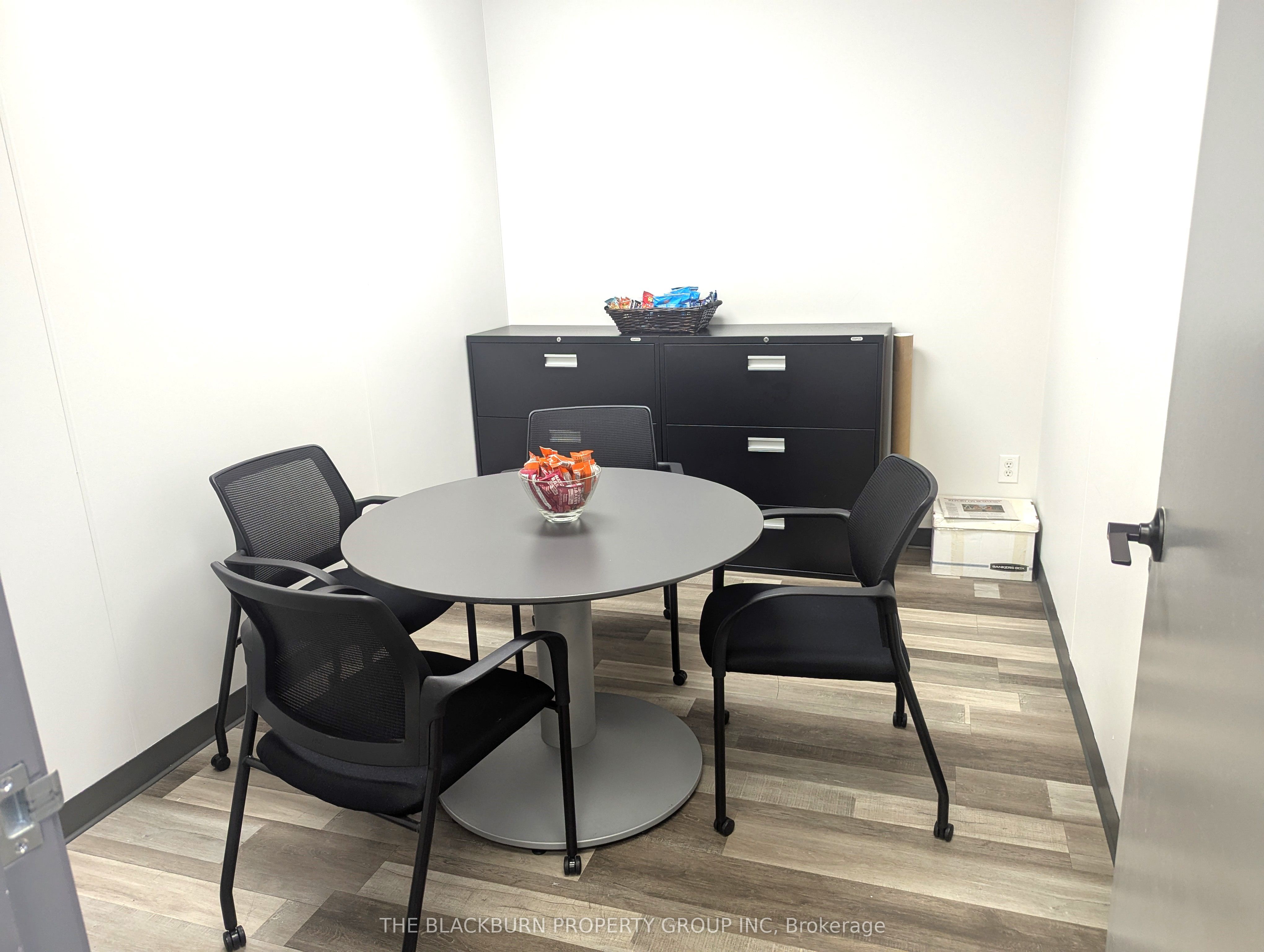 Additional image 3 of 218-1900 Merivale Road, Ottawa, ON, K2G 4N4
