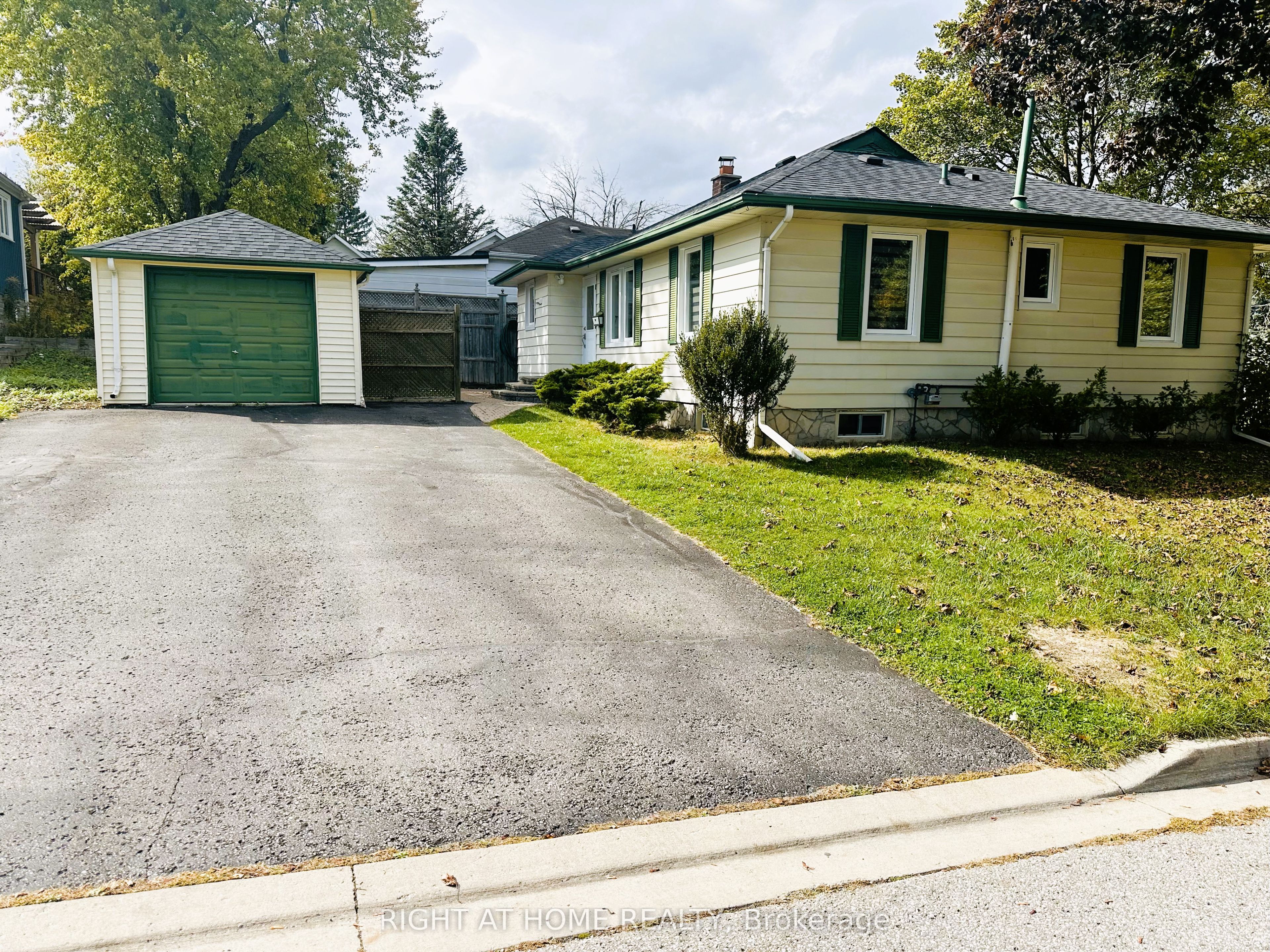 Additional image 3 of 782 Gorham Street, Newmarket, ON, L3Y 1L6