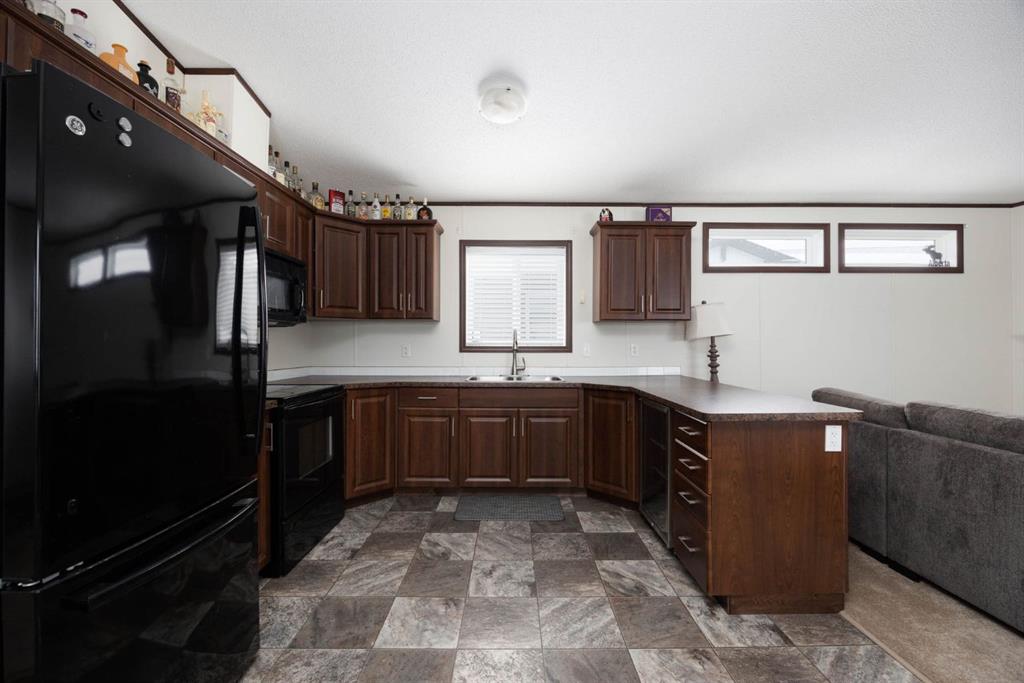 Additional image 5 of 328 Grey Crescent, Fort Mcmurray, AB, T9K 2N8