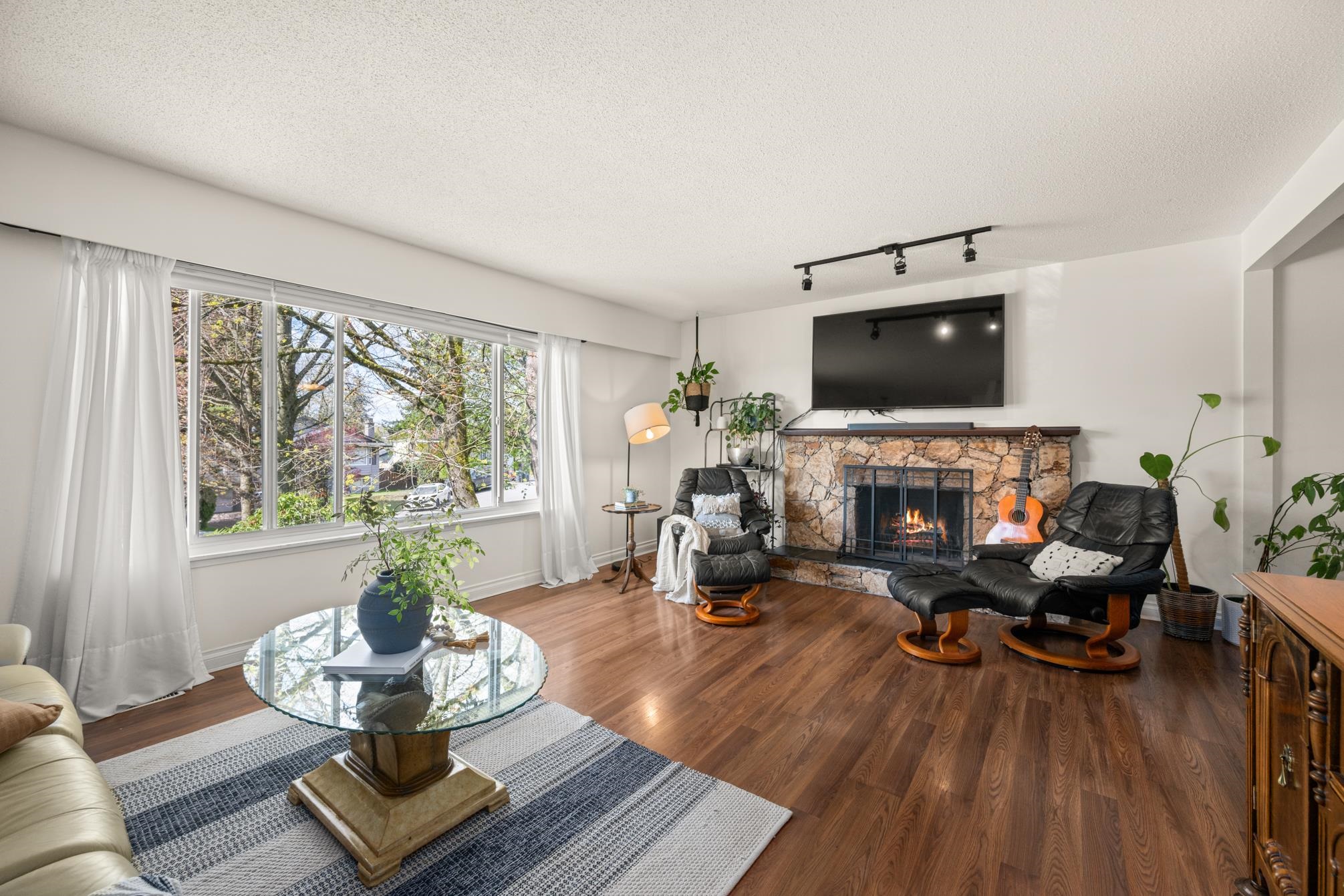 5866 179a St Street, Surrey, BC, V3S 4K3 photo 4