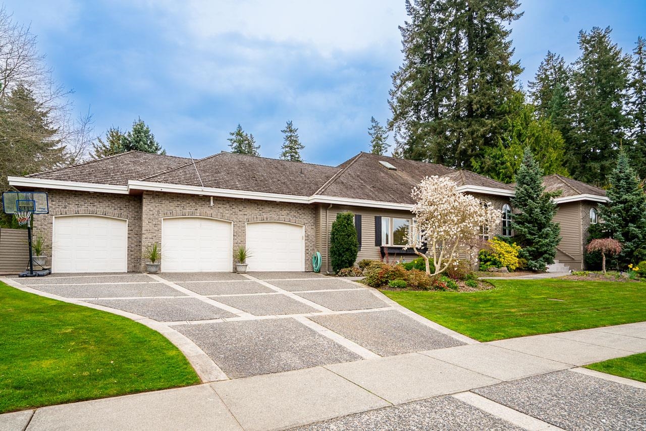 2318 Chantrell Park Drive, Surrey, BC, V4A 9W8