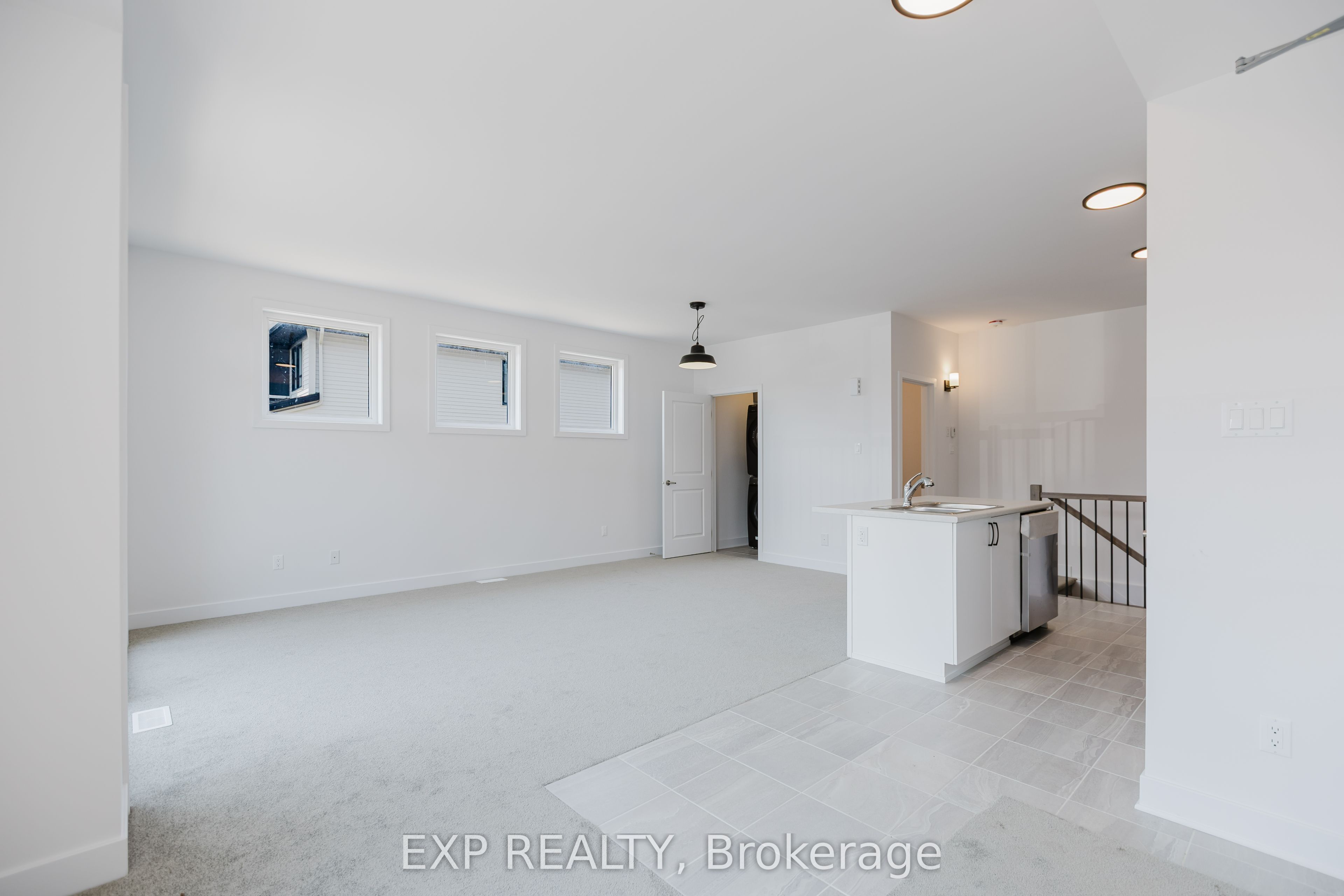 Additional image 5 of E-230 Pingwi Place, Ottawa, ON, K1X 0E9
