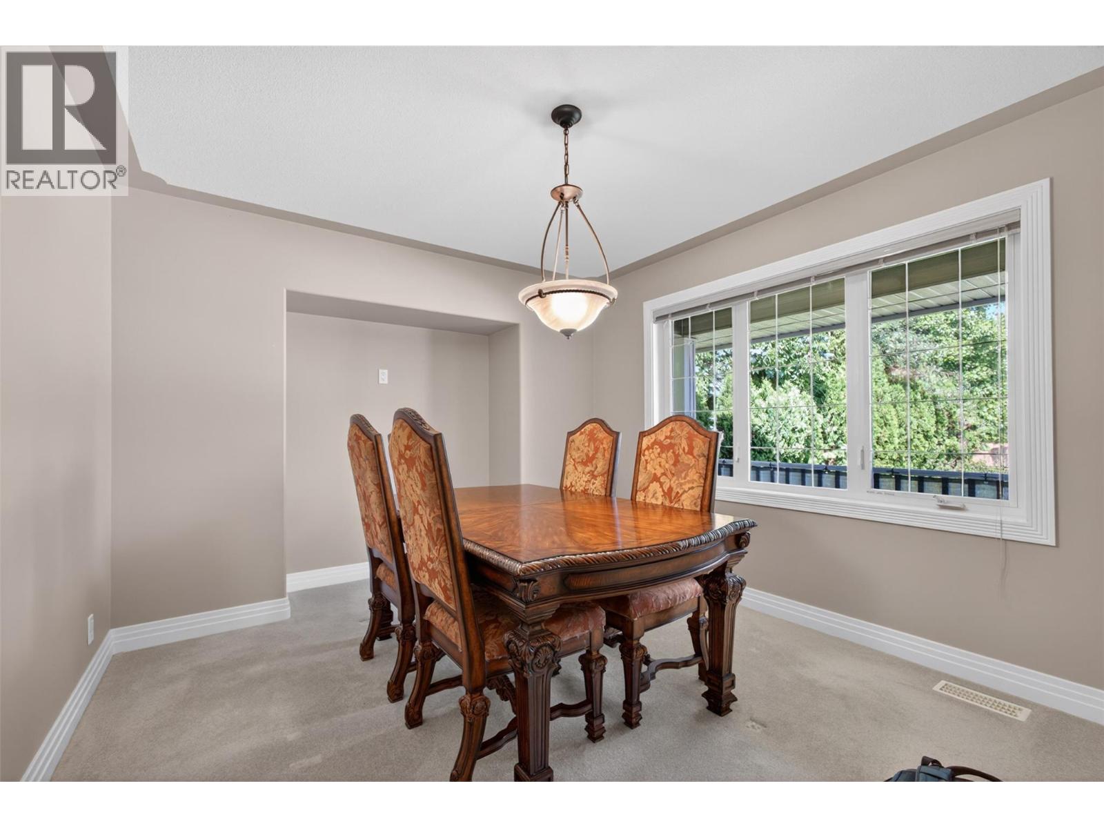 4618 Darin Place, Kelowna, BC, V1W4S2 photo 4