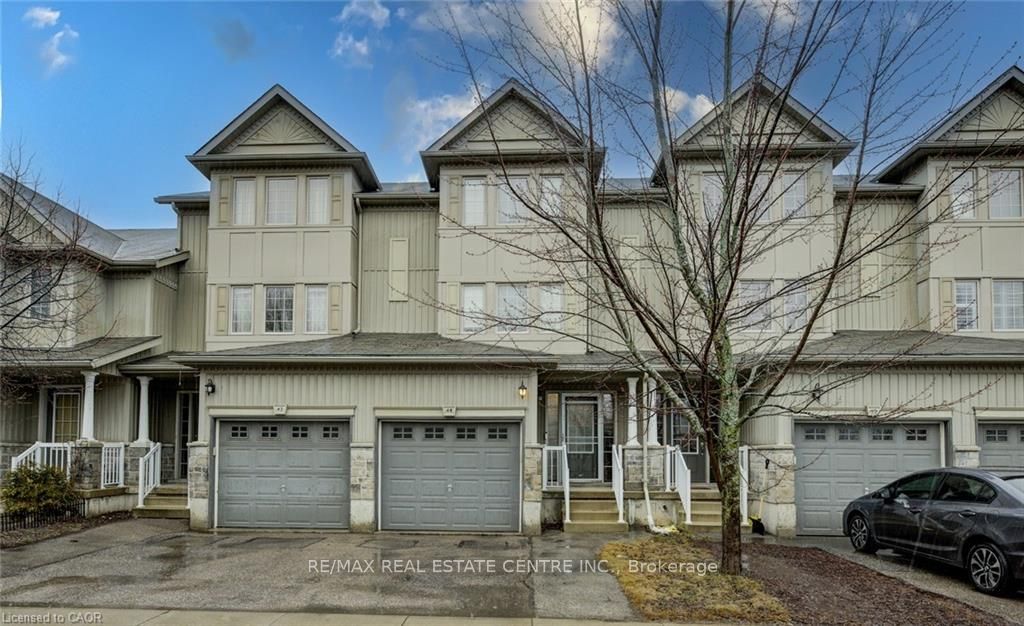 A4-20 David Bergey Drive, Kitchener, ON, N2E 0B1