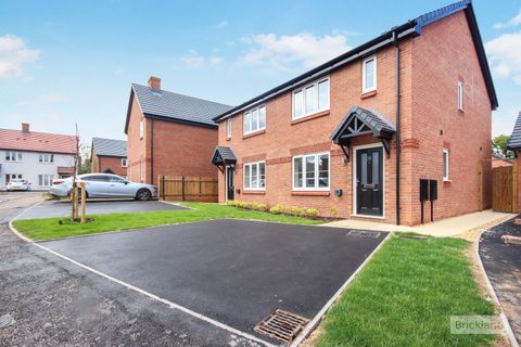 Hawkhurst Moor Avenue, Coventry CV4