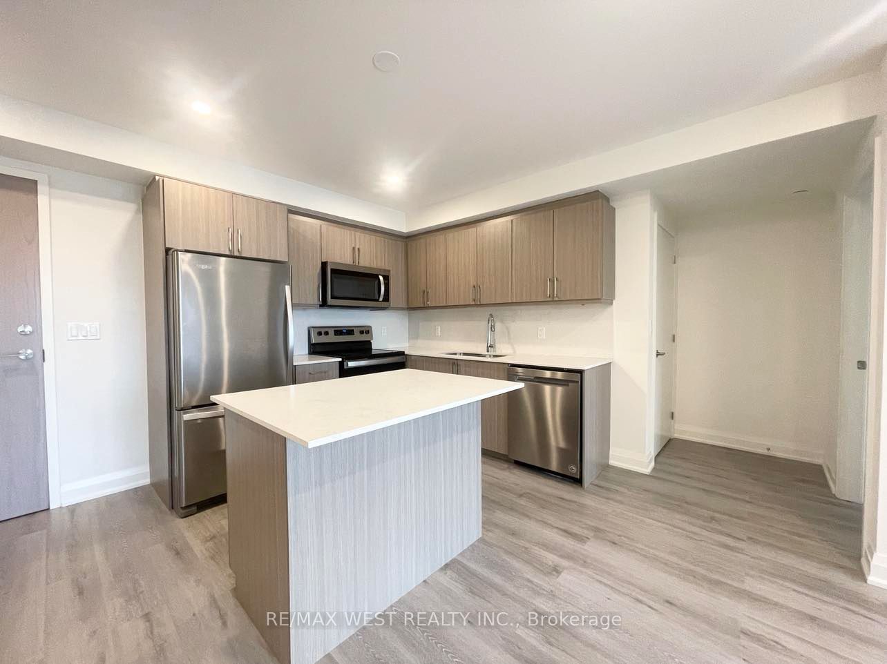 301-58 Lakeside Terrace, Barrie, ON, L4M 0L5 photo 4