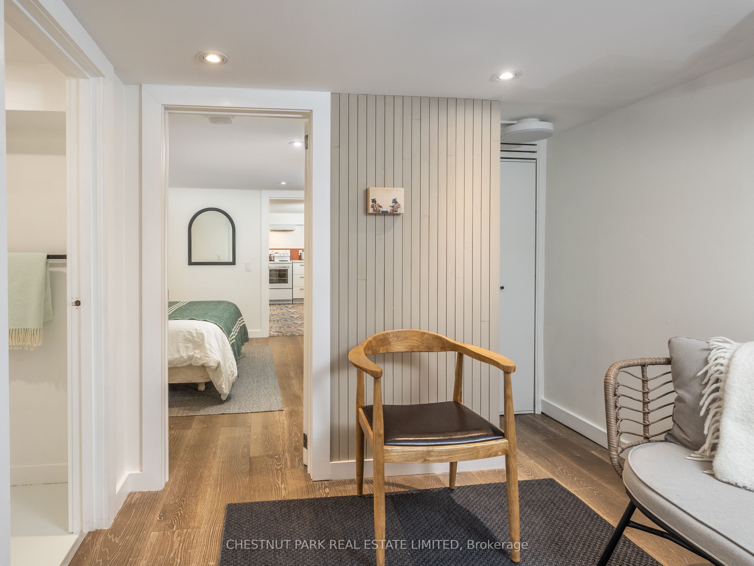 1654 Gerrard Street E, Toronto, ON, M4L 2A8 photo 4