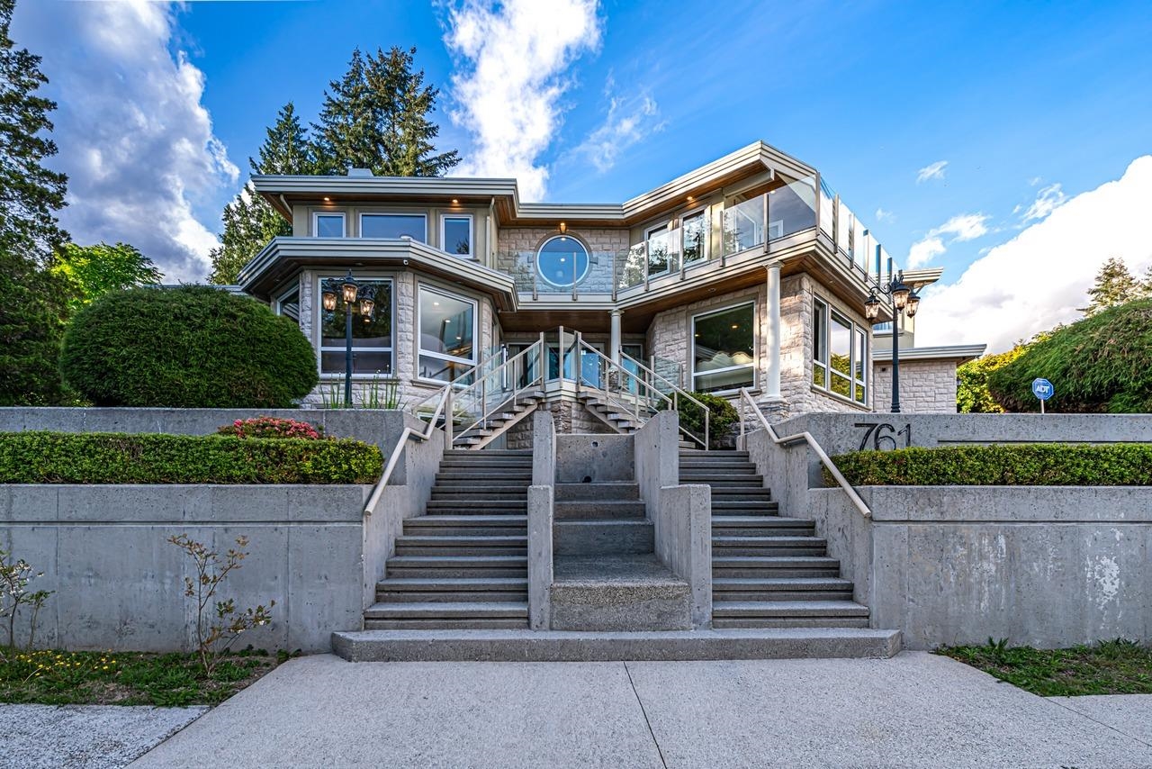 761 Eyremount Drive, West Vancouver, BC, V7S 2A3 photo 2