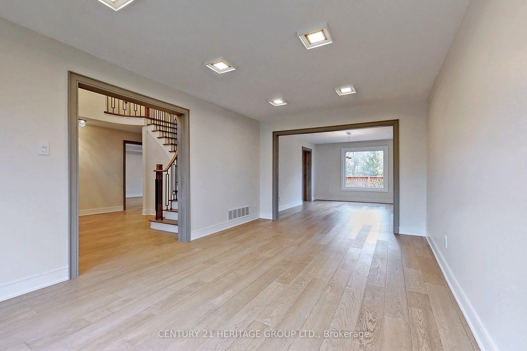 26 Castleridge Drive, Richmond Hill, ON, L4B 1N9 photo 3