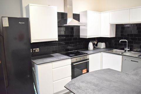 Acomb Street, Rusholme, Manchester M15, Room to rent