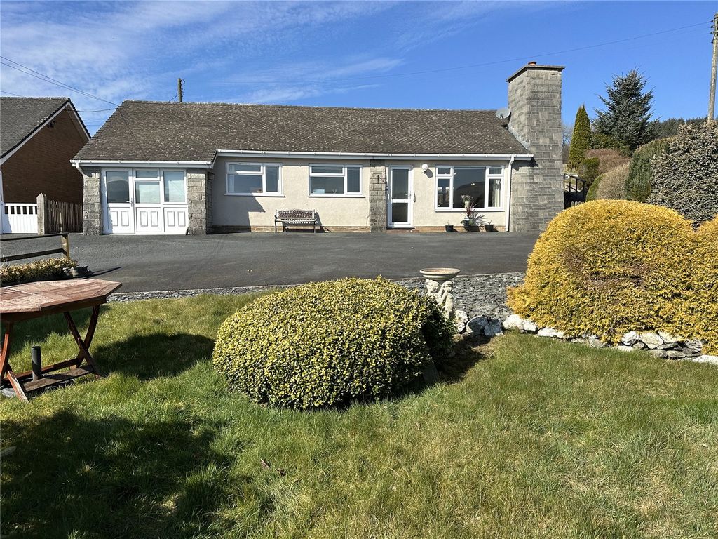 3 bed bungalow for saleSt. Harmon, Rhayader, Powys LD6