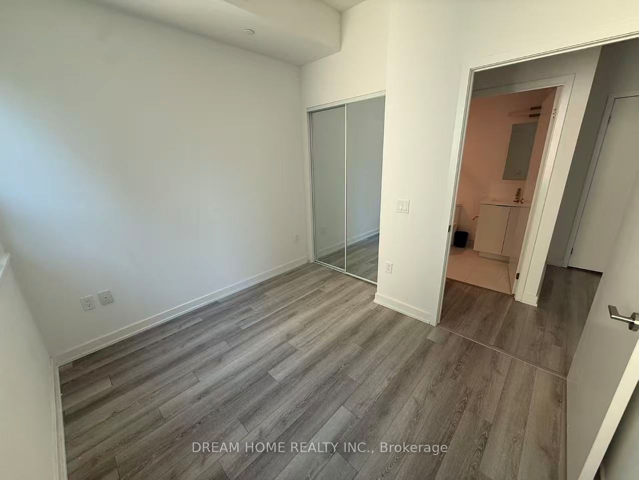 Additional image 6 of 702-238 Simcoe Street, Toronto, ON, M5T 0E2