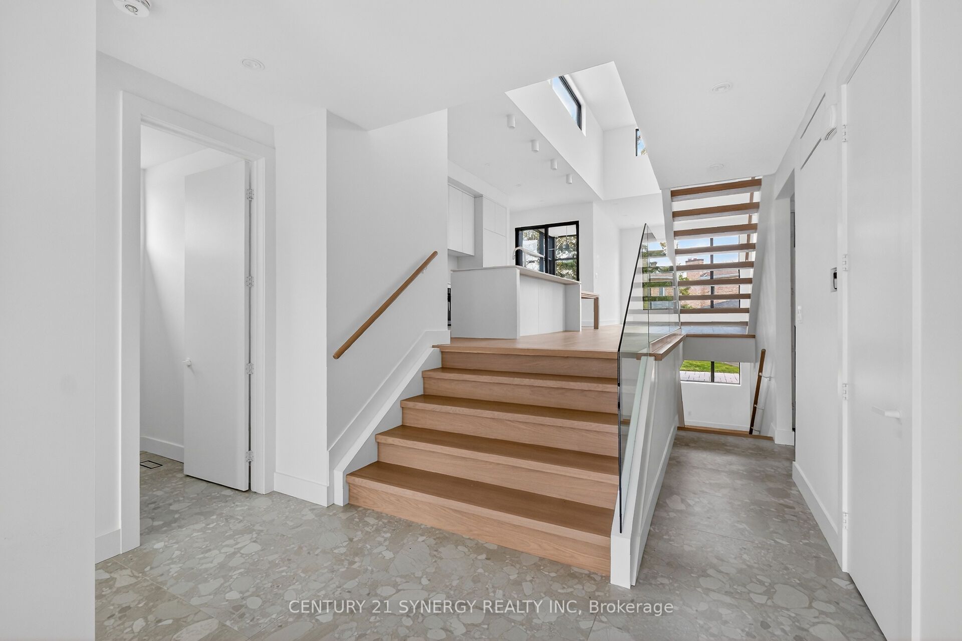 Additional image 6 of 45 Inverness Avenue, Ottawa, ON, K2E 6N6